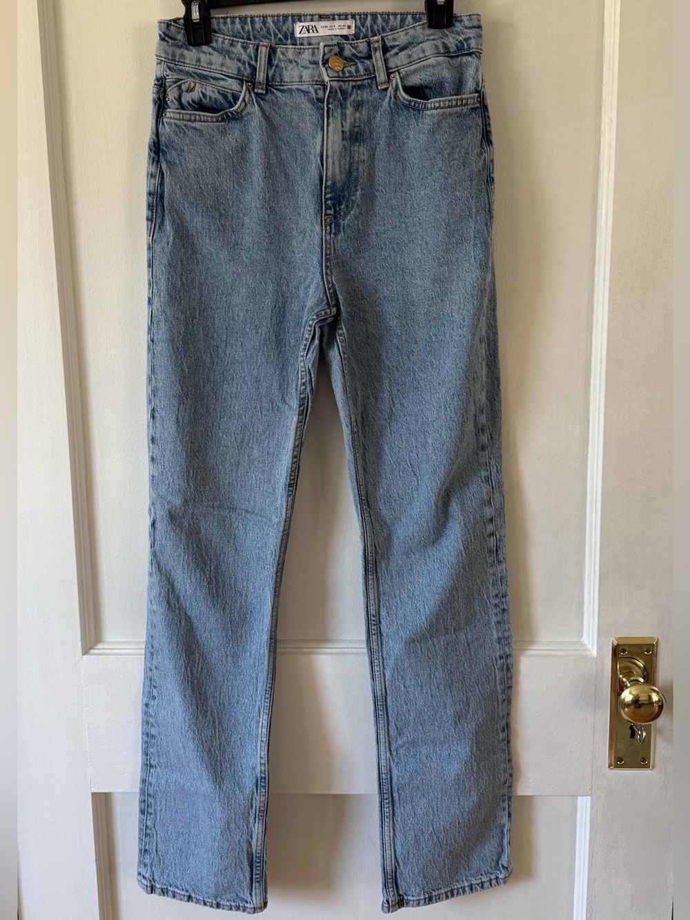 Zara Light Wash Straight-Leg Jeans - Light Blue Denim